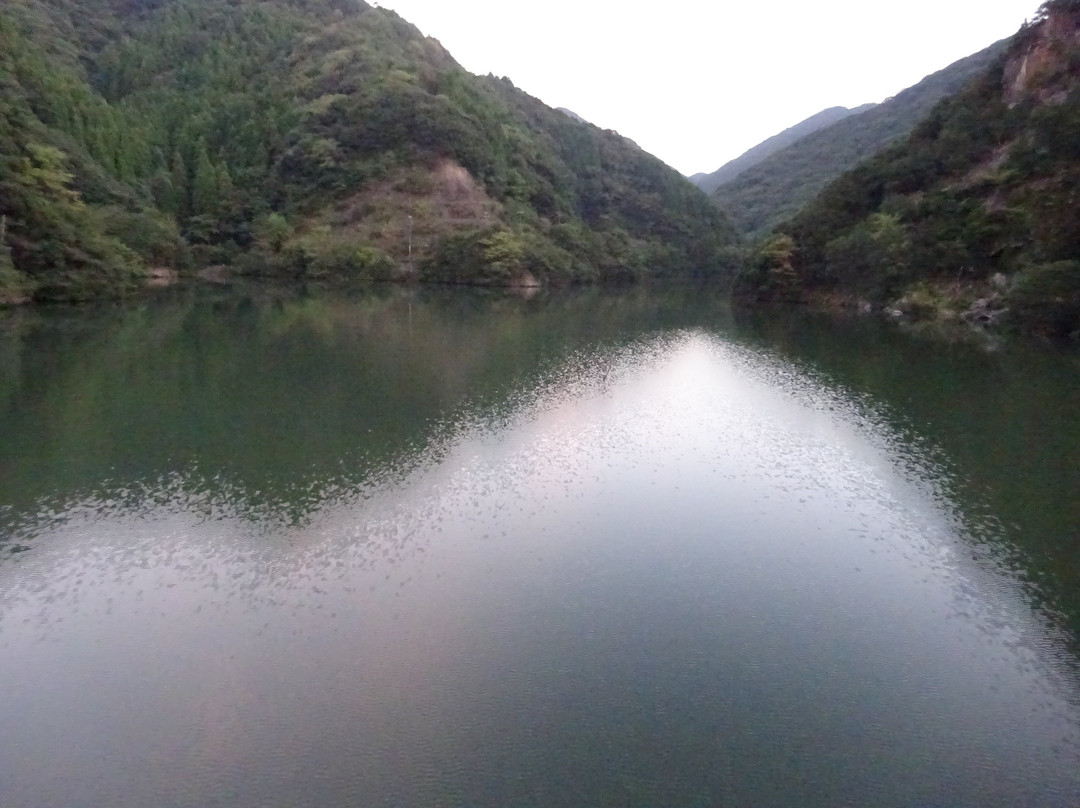 Inohana No. 2 Dam景点图片