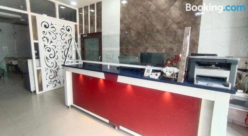 Pecan Hotel And Restaurant