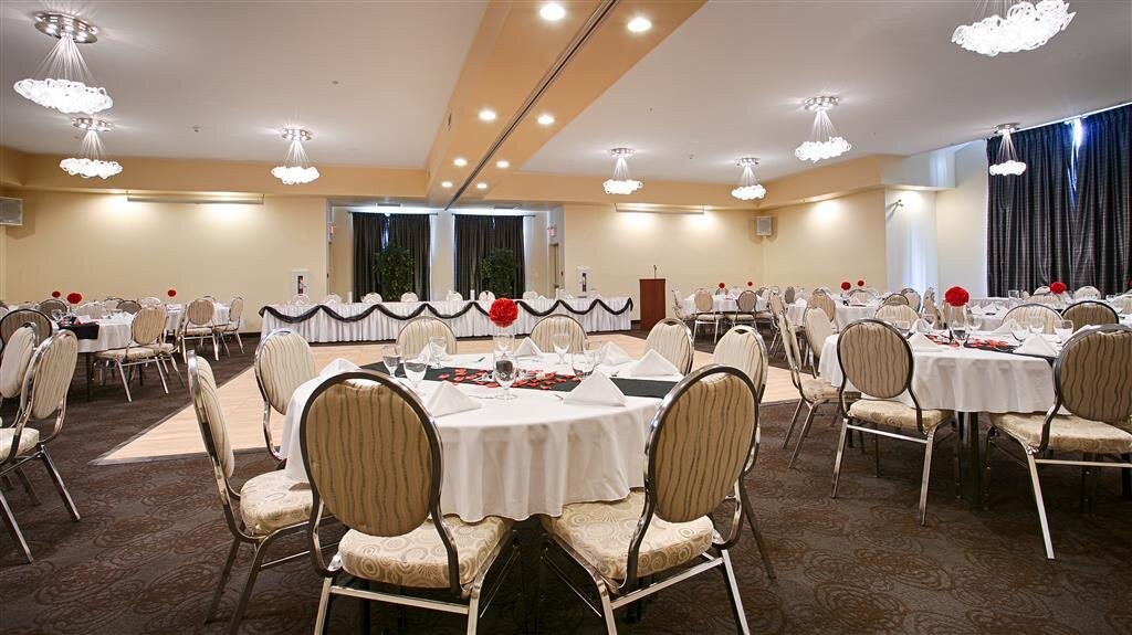 Best Western Plus Woodstock Hotel & Conference Centre主图