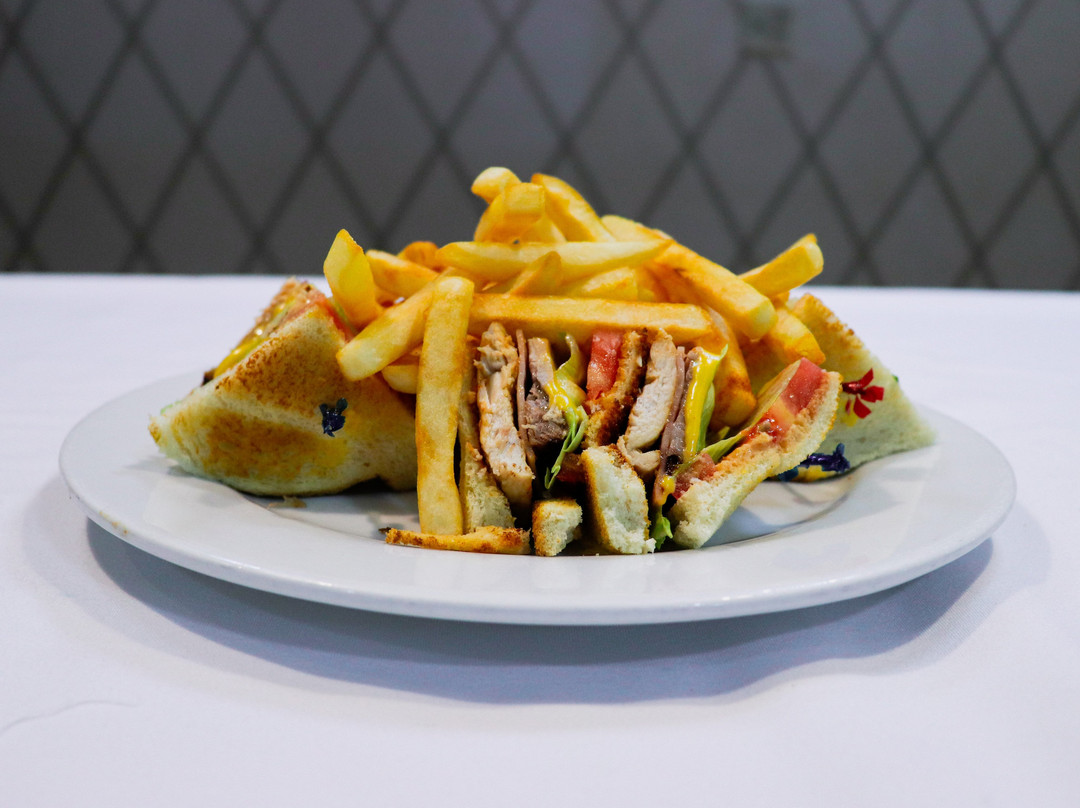 Hotel Puerta del Sol主图