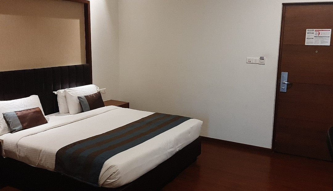 密涅瓦大酒店主图