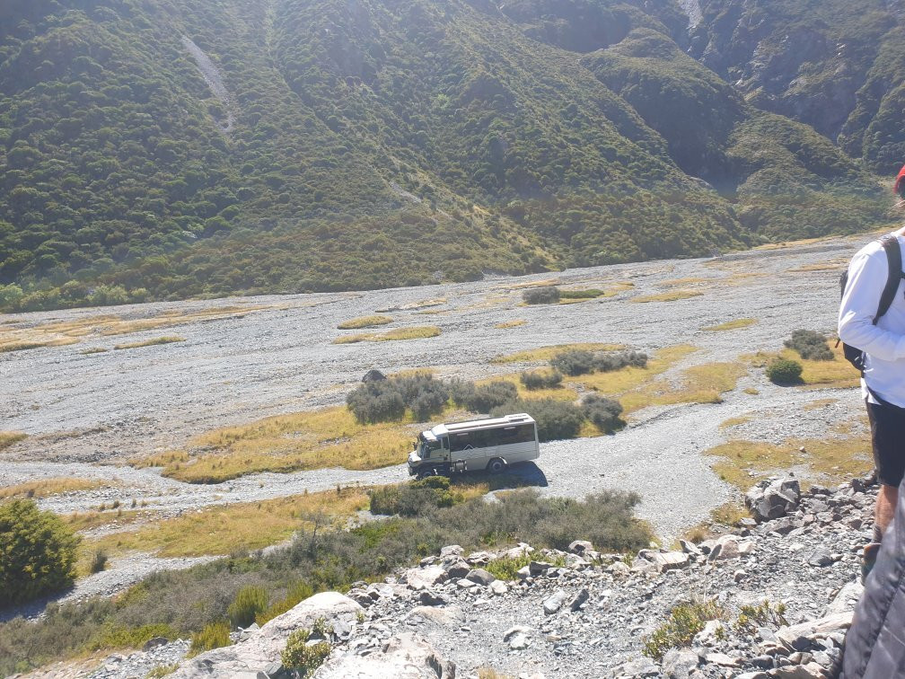 Tasman Valley 4WD Tours-库克山村庄必去景点