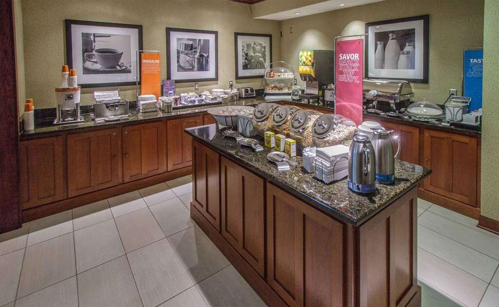 Hampton Inn South Haven主图