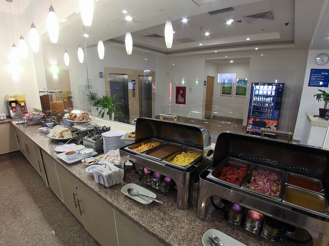 One Guadalajara Periferico Norte主图