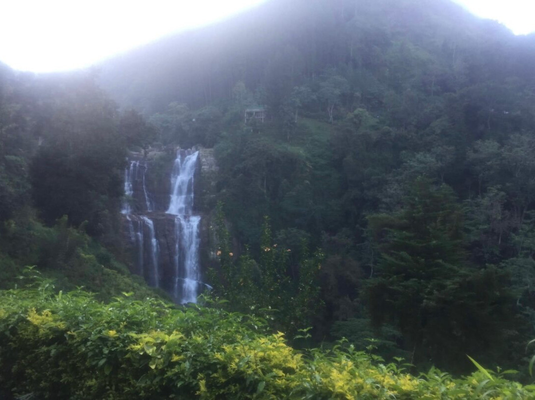 Kolapathana Falls-Mandaramnuwara必去景点