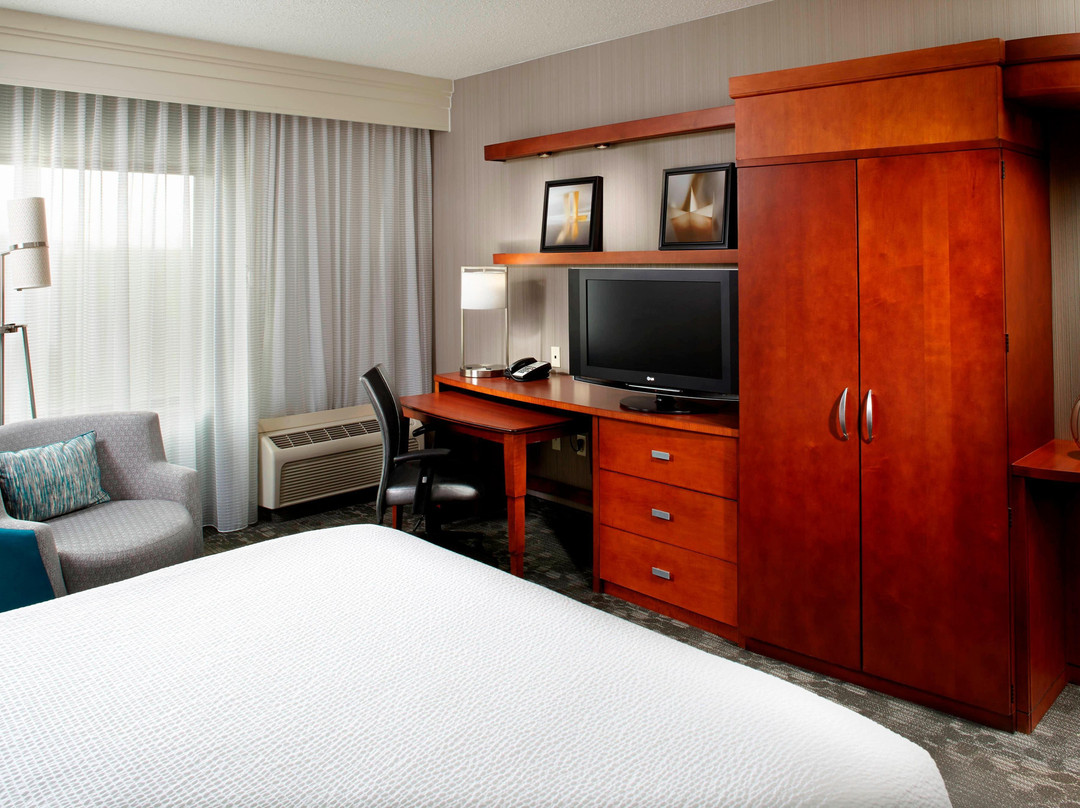 Courtyard by Marriott Pittsburgh Greensburg主图