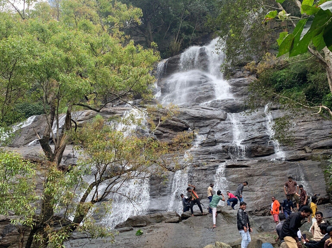 Kiliyur Falls景点图片