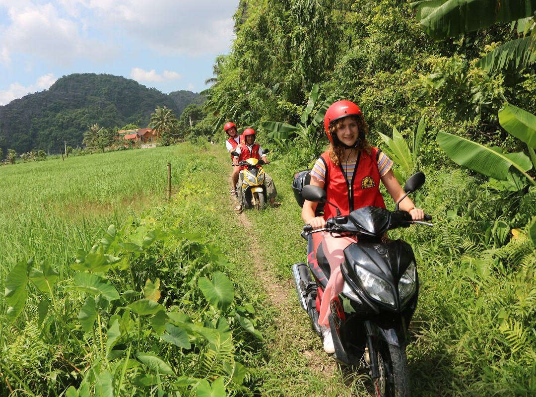 Motorbike Tours Hanoi景点图片