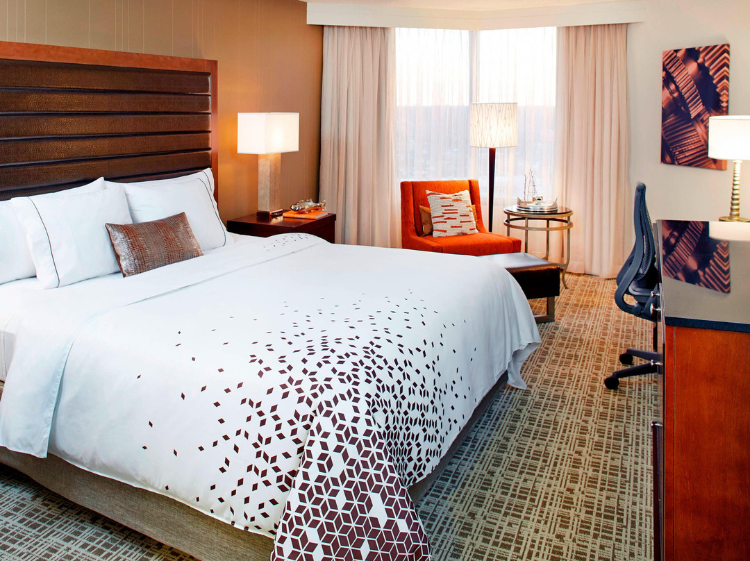 圣路易斯机场万丽酒店主图