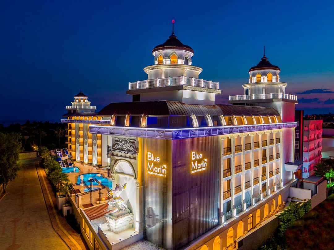 Blue Marlin Deluxe Spa & Resort主图