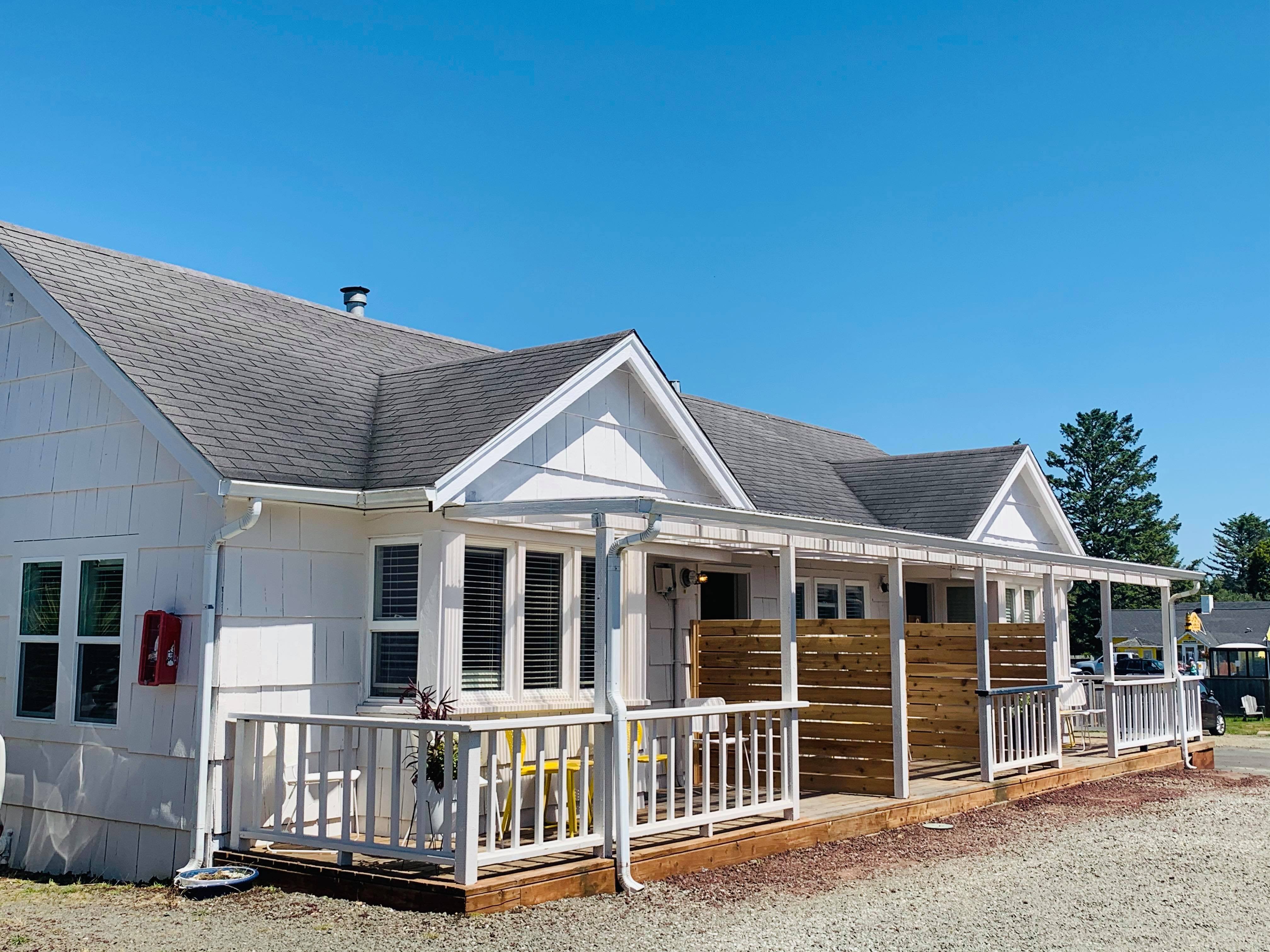 Boardwalk Cottages-官方