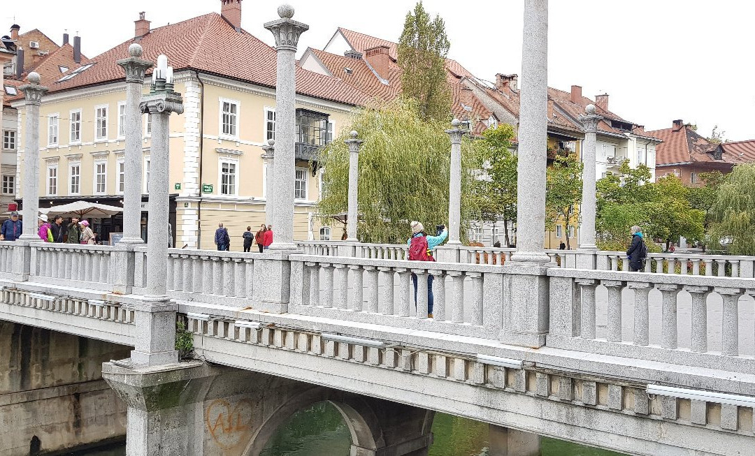 Shoemaker's Bridge (Cevljarski Most)-卢布尔雅那必去景点