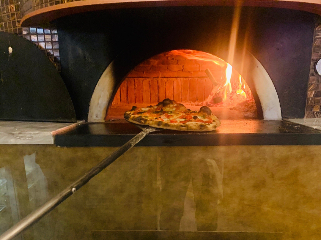 Scuola Vecchia Pizza E Vino