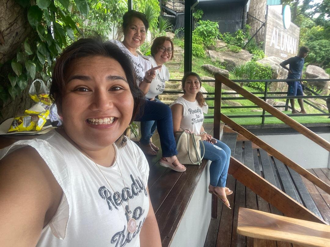 阿鲁南度假村主图