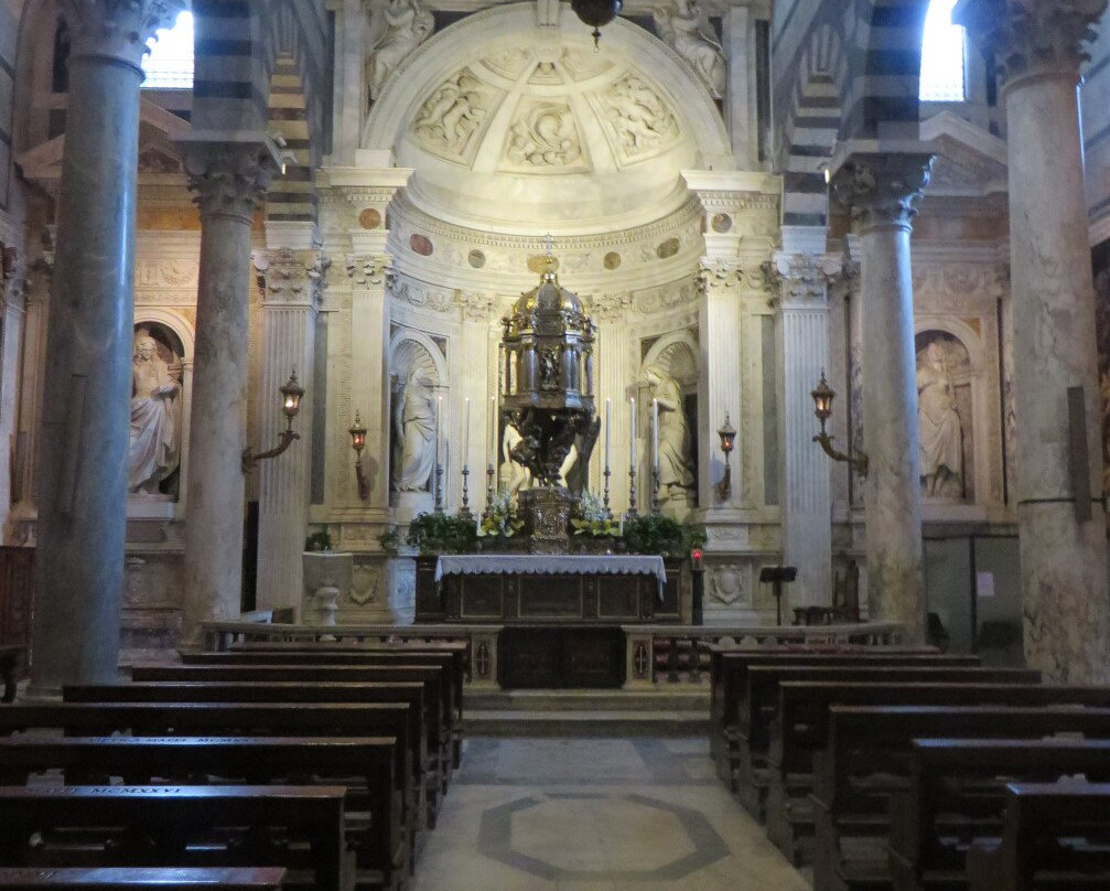 比萨大教堂景点图片