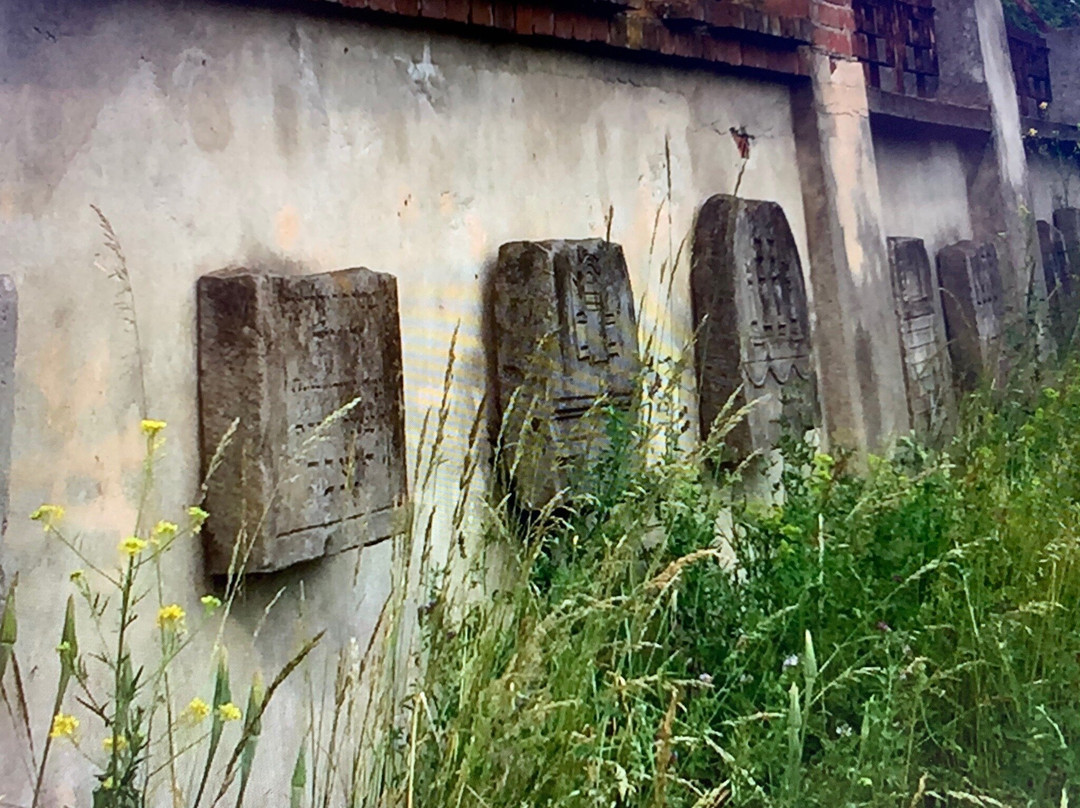 Jewish cemetery景点图片