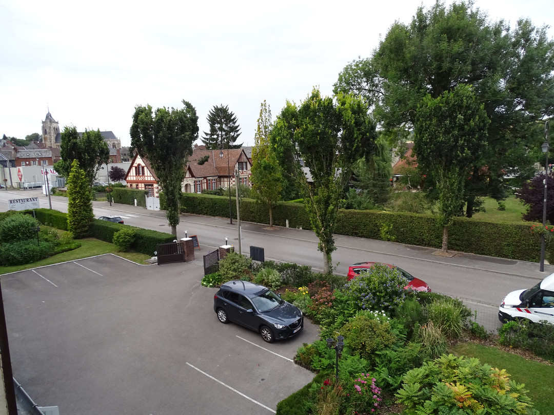 Logis Hôtel la Villa des Houx主图