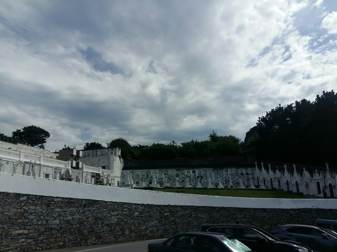 Cementerio de Luarca-卢阿尔卡必去景点
