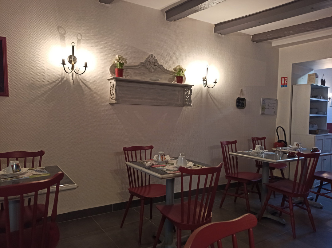 Hotel Les Thermes主图