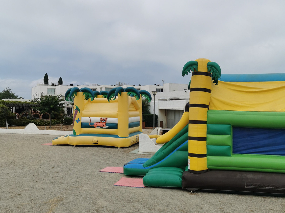 Village Vacances Rives Des Corbières主图