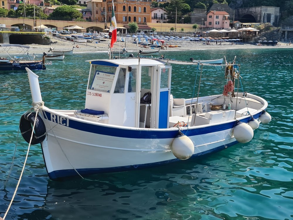 Monterosso boat tours - A bordo con Beppe景点图片