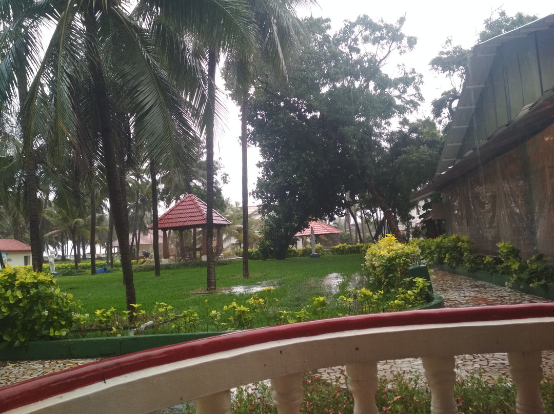 Ideal Beach Resort主图