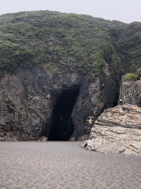 Piedra de la Iglesia-Constitucion必去景点