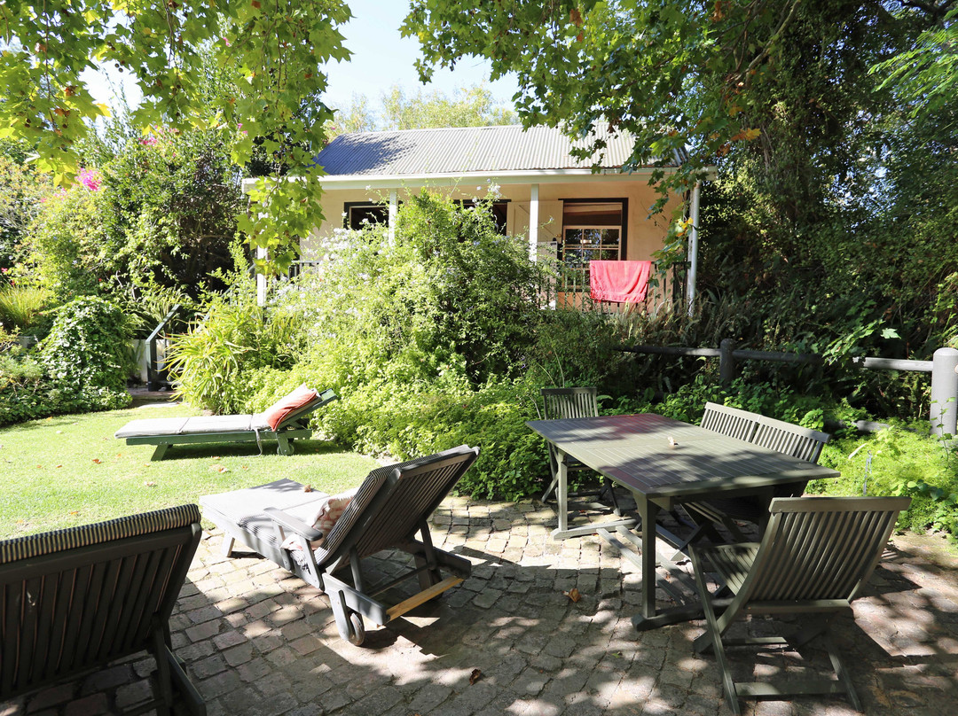 Constantia Stables主图