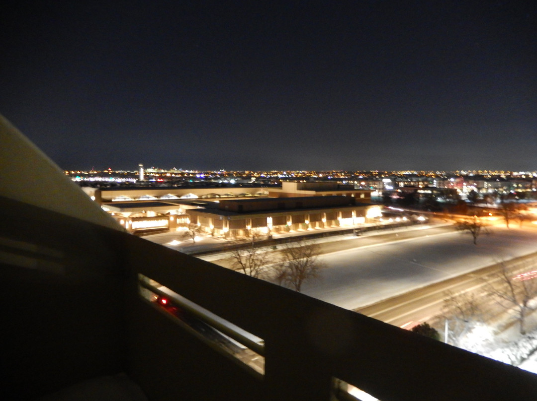 Holiday Inn Denver East by IHG主图