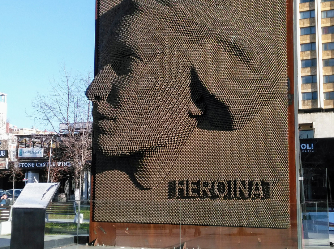 Heroinat Memorial-普里什蒂纳必去景点