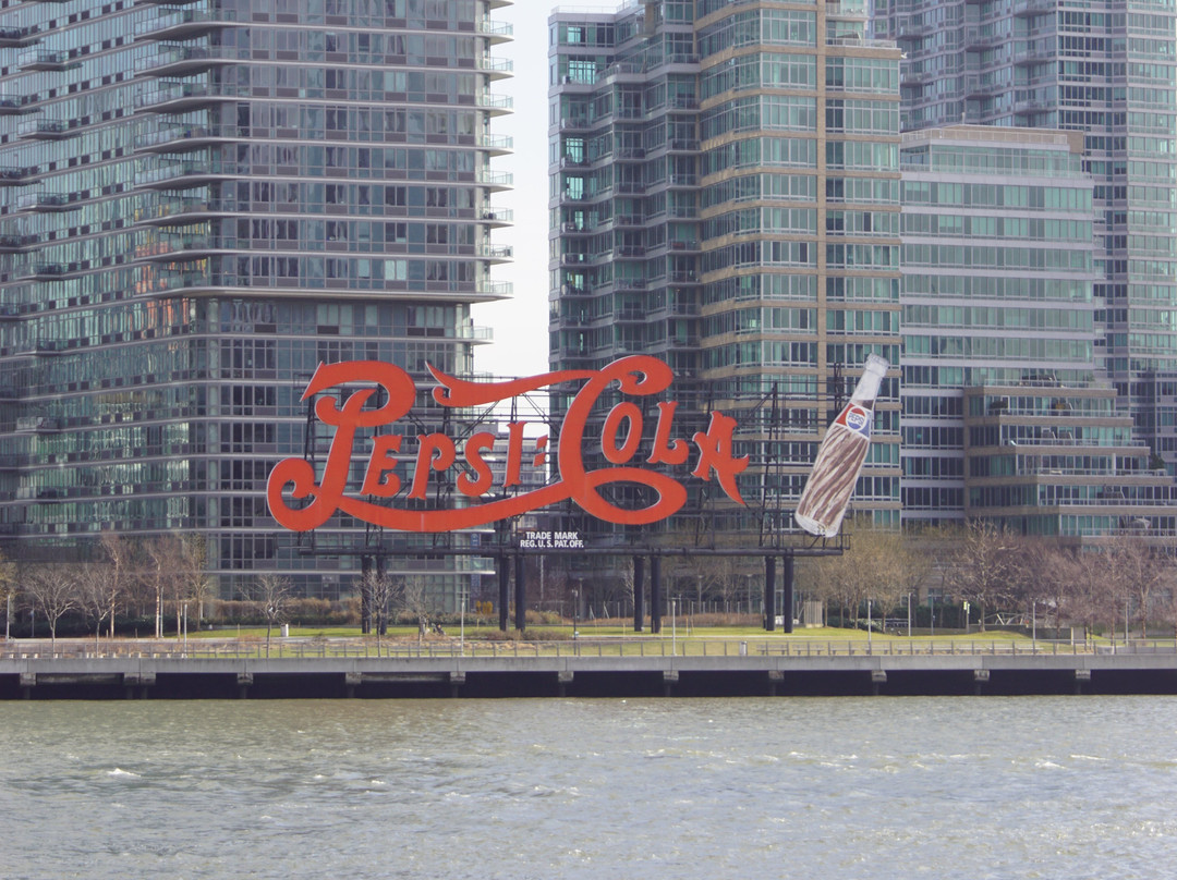 Pepsi Cola Sign-长岛市必去景点