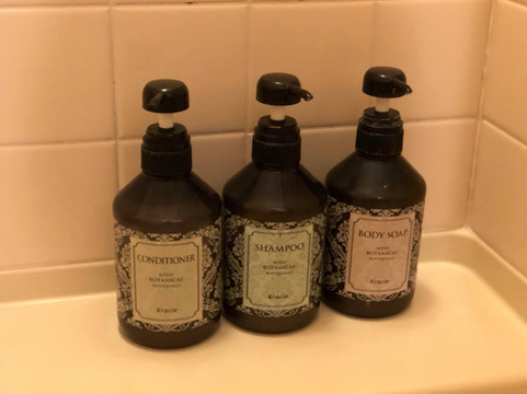 禅橡树酒店主图