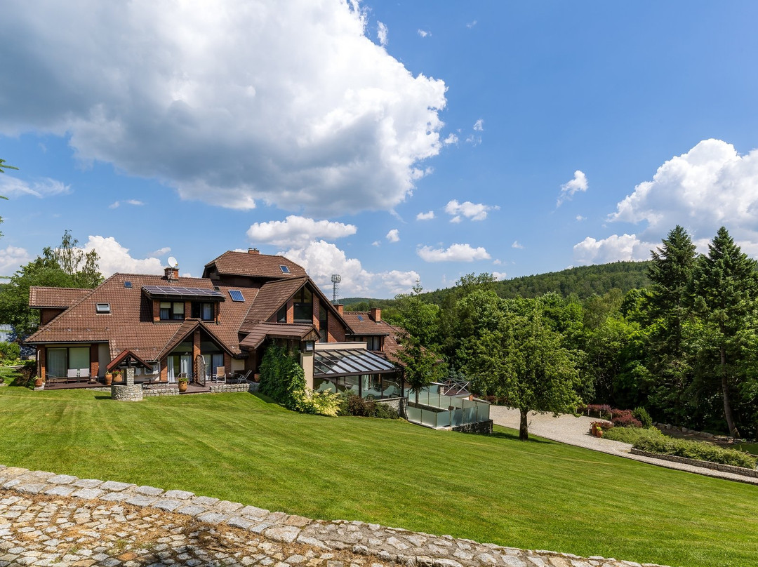 Nad Wodospadem主图