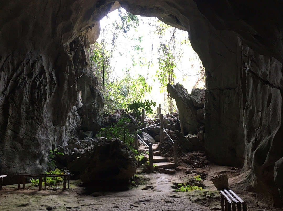 Tham Kang Cave-Muang Ngoi Neua必去景点