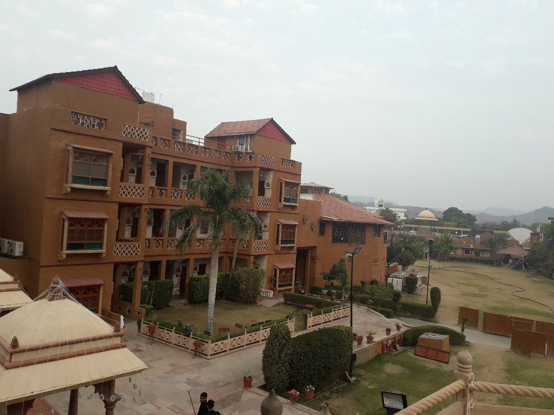 尼亚利哈尼酒店主图