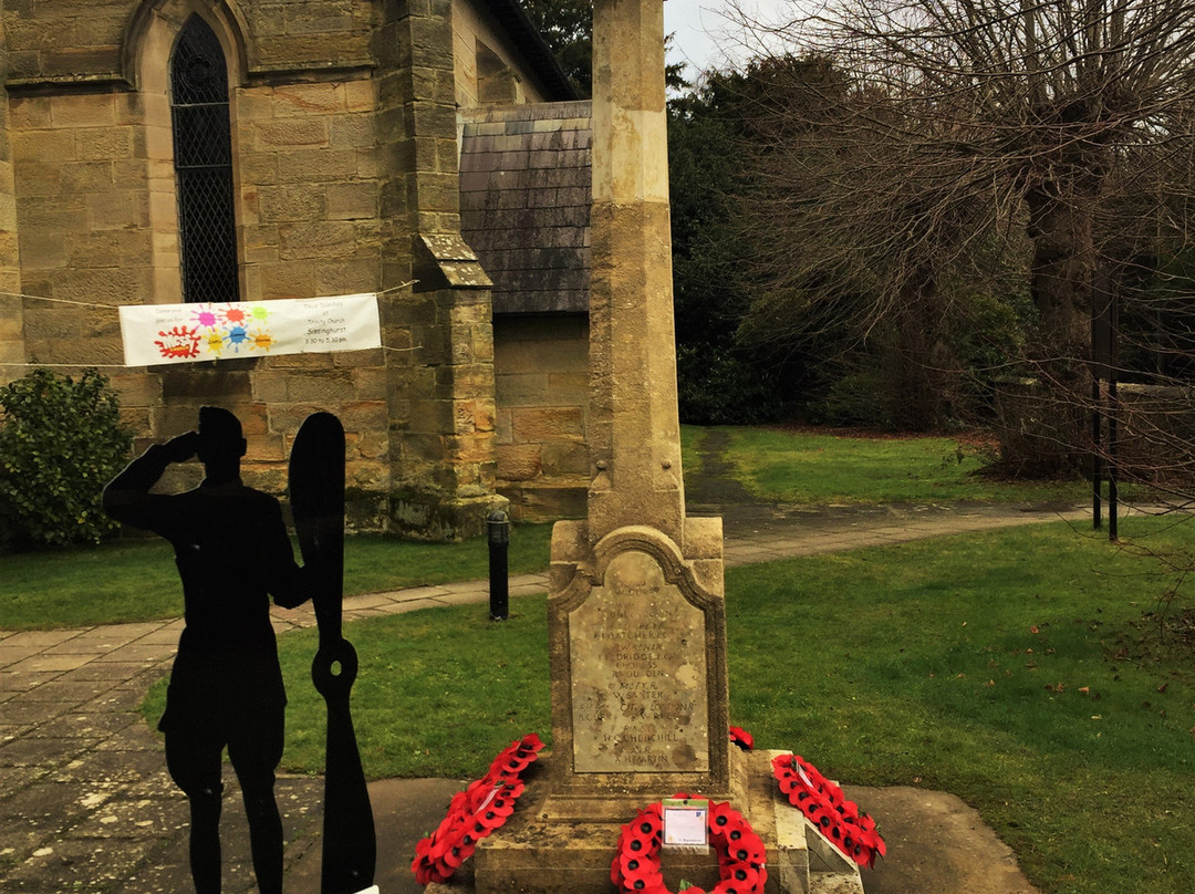Sissinghurst War Memorial景点图片