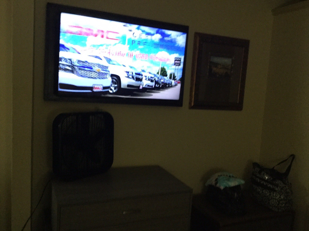 科洛尼皇冠贝斯特韦斯特优质套房酒店主图