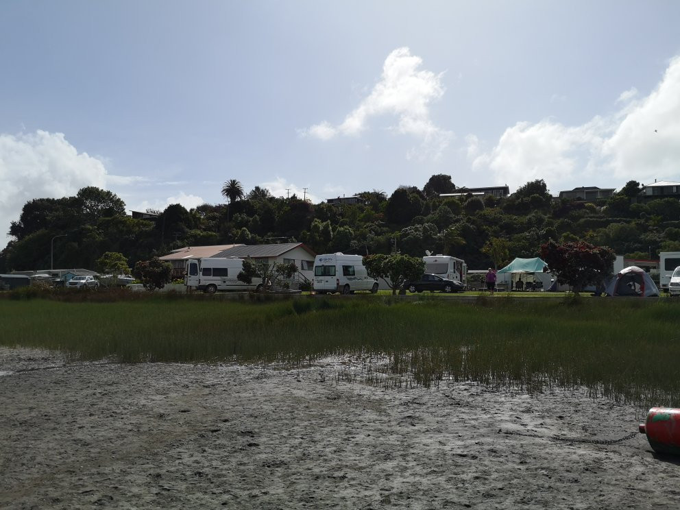 Kawhia Beachside S-Cape Holiday Park主图