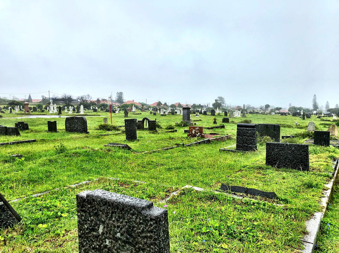 Hood Point Lighthouse