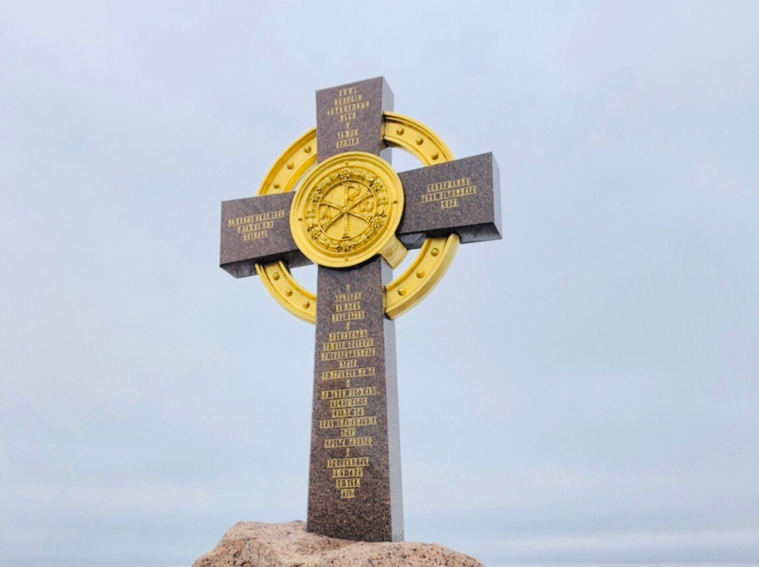 Memorial Cross景点图片