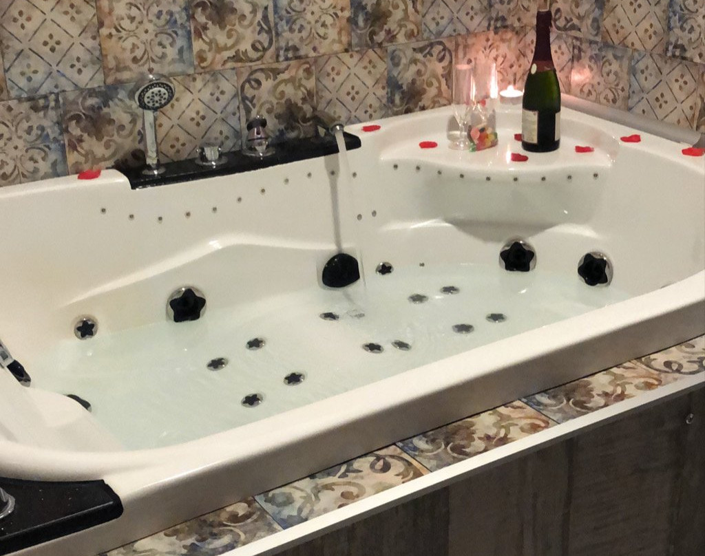Akla Hotel Suites Santillana主图