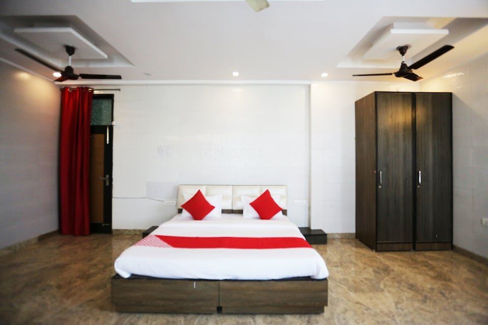 OYO 8495 Royal S主图