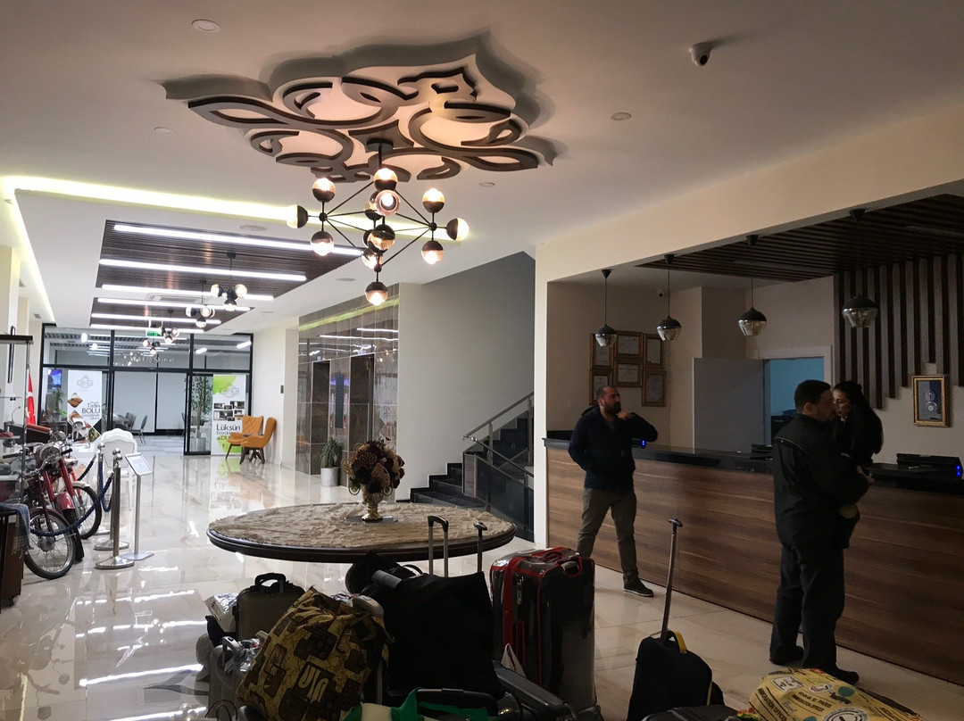 Karpalas City Hotel & Spa主图