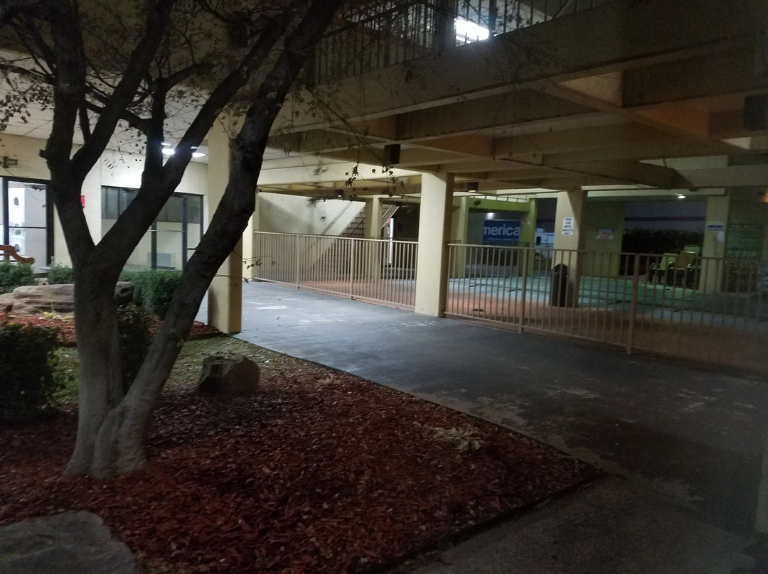 Clarion Hotel Broken Arrow - Tulsa主图