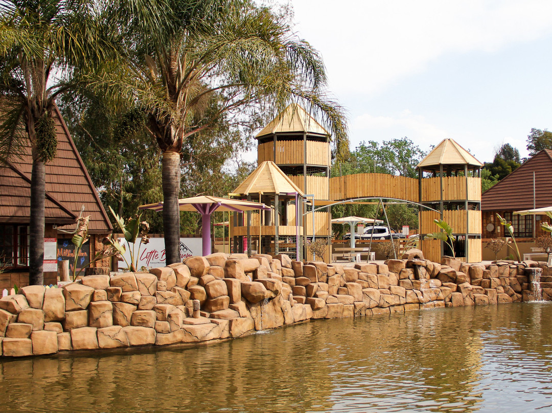 Flamingo’s Nest Boutique Hotel主图