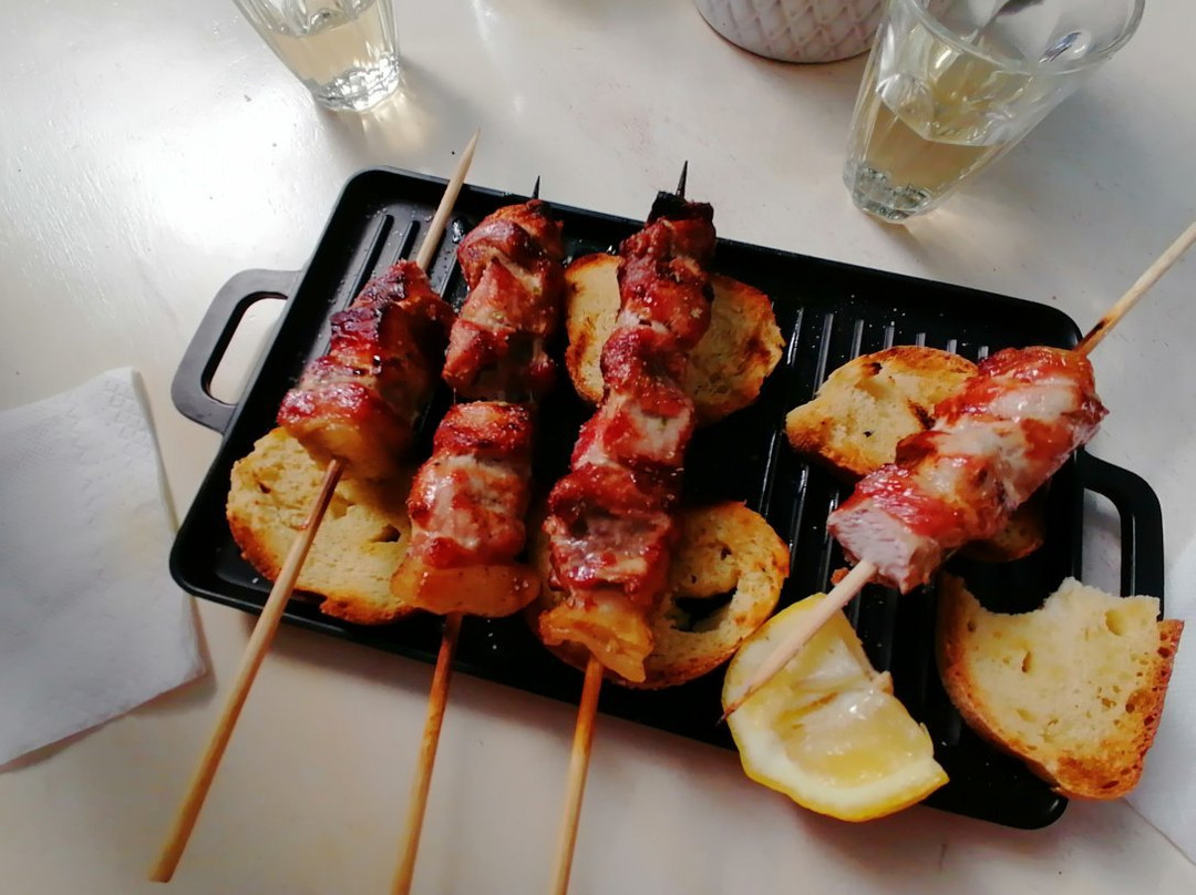 Salvanos Cafe
