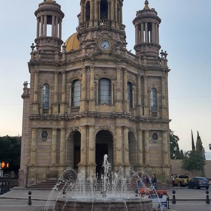 El Cristo Roto-San Jose de Gracia必去景点