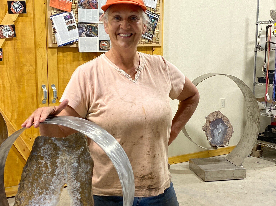 Spanish Stirrup Rock Shop-Alto必去景点