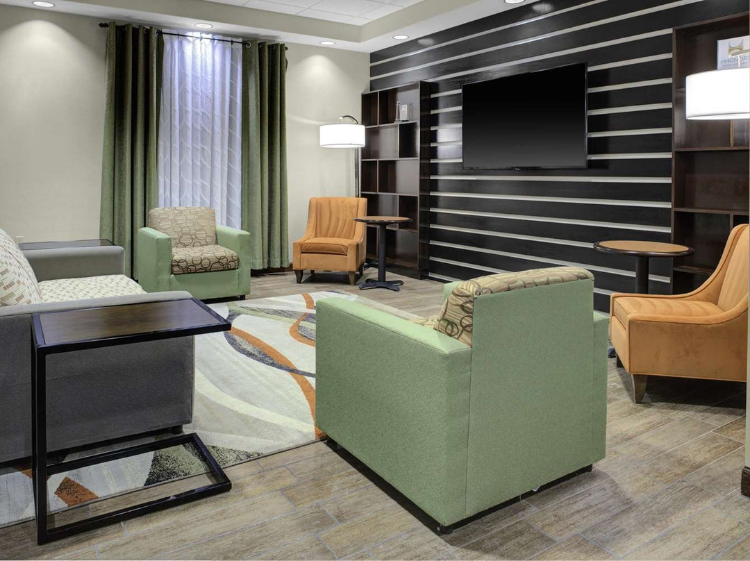 Hampton Inn Elkhorn Lake Geneva Area主图