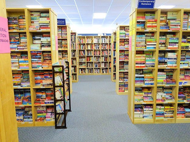 Wall of Books景点图片